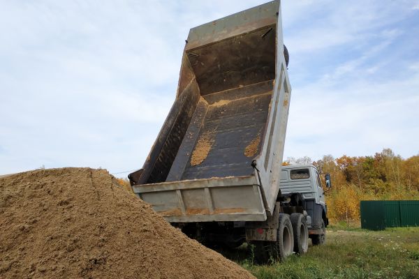 Topsoil Delivery in Dubuque